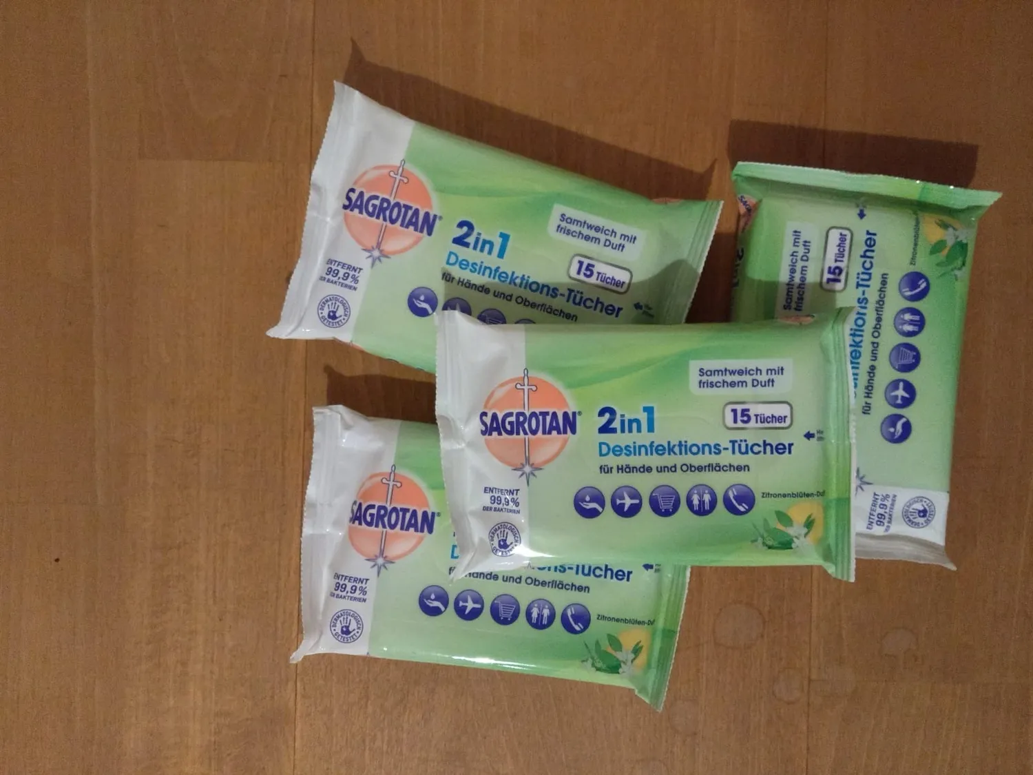 Sagrotan 2in1 Desinfektionstücher 15 Tücher Zitronenblüte
