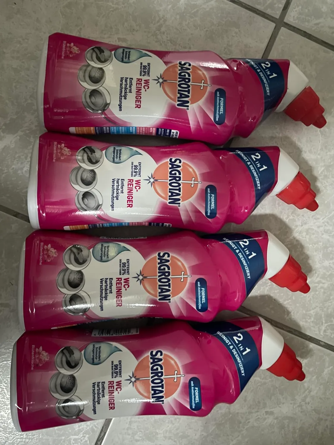 Sagrotan WC-Reiniger Blütenfrische WC-Gel 750 ml Antischmutzfilm