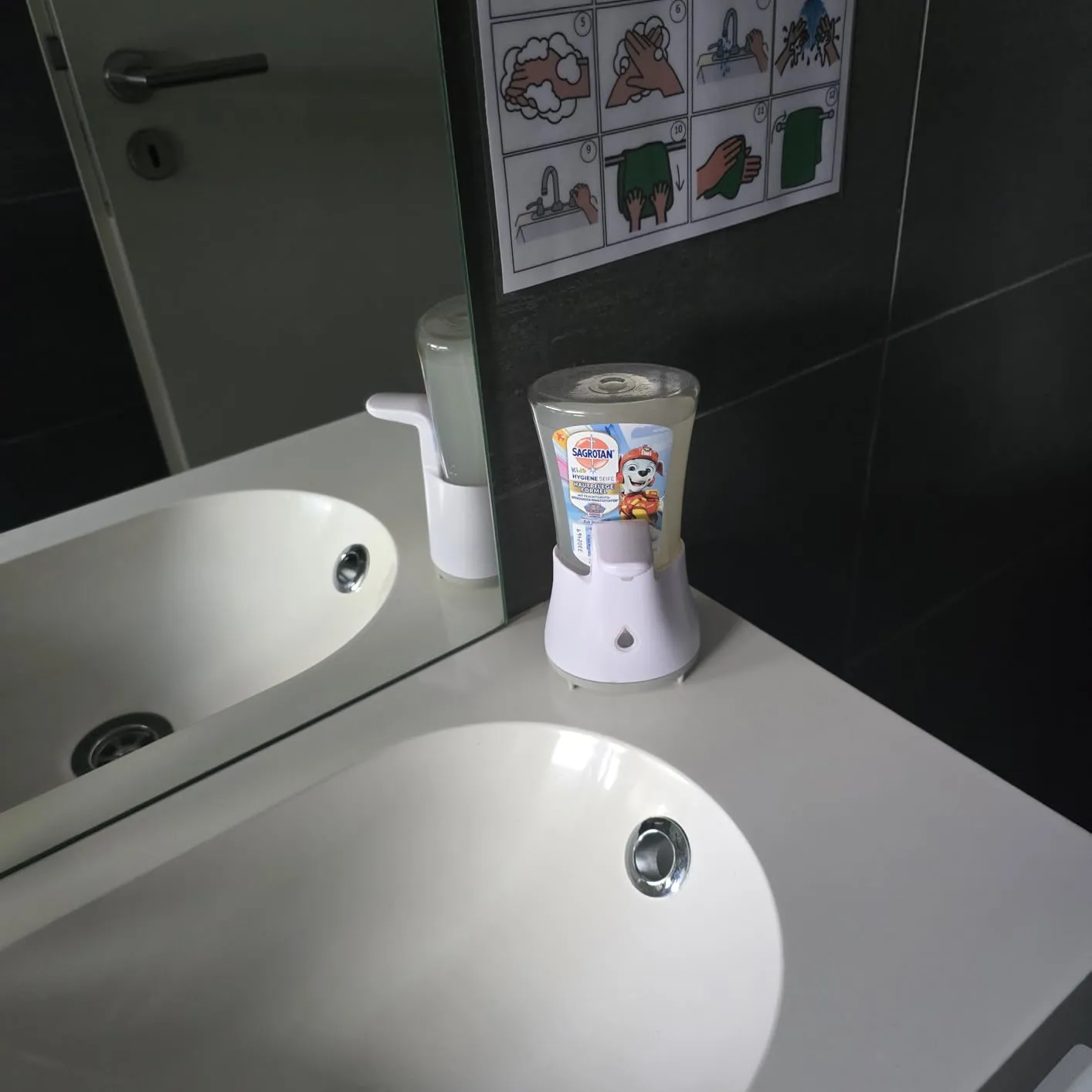 Sagrotan No-Touch Kids Seifenspender Starter-Set Kamille 250ml