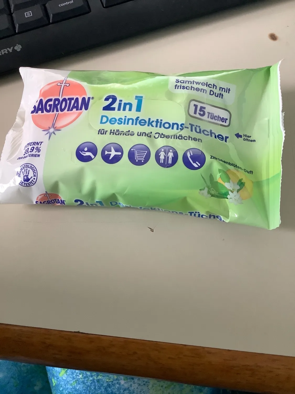 Sagrotan 2in1 Desinfektionstücher 15 Tücher Zitronenblüte